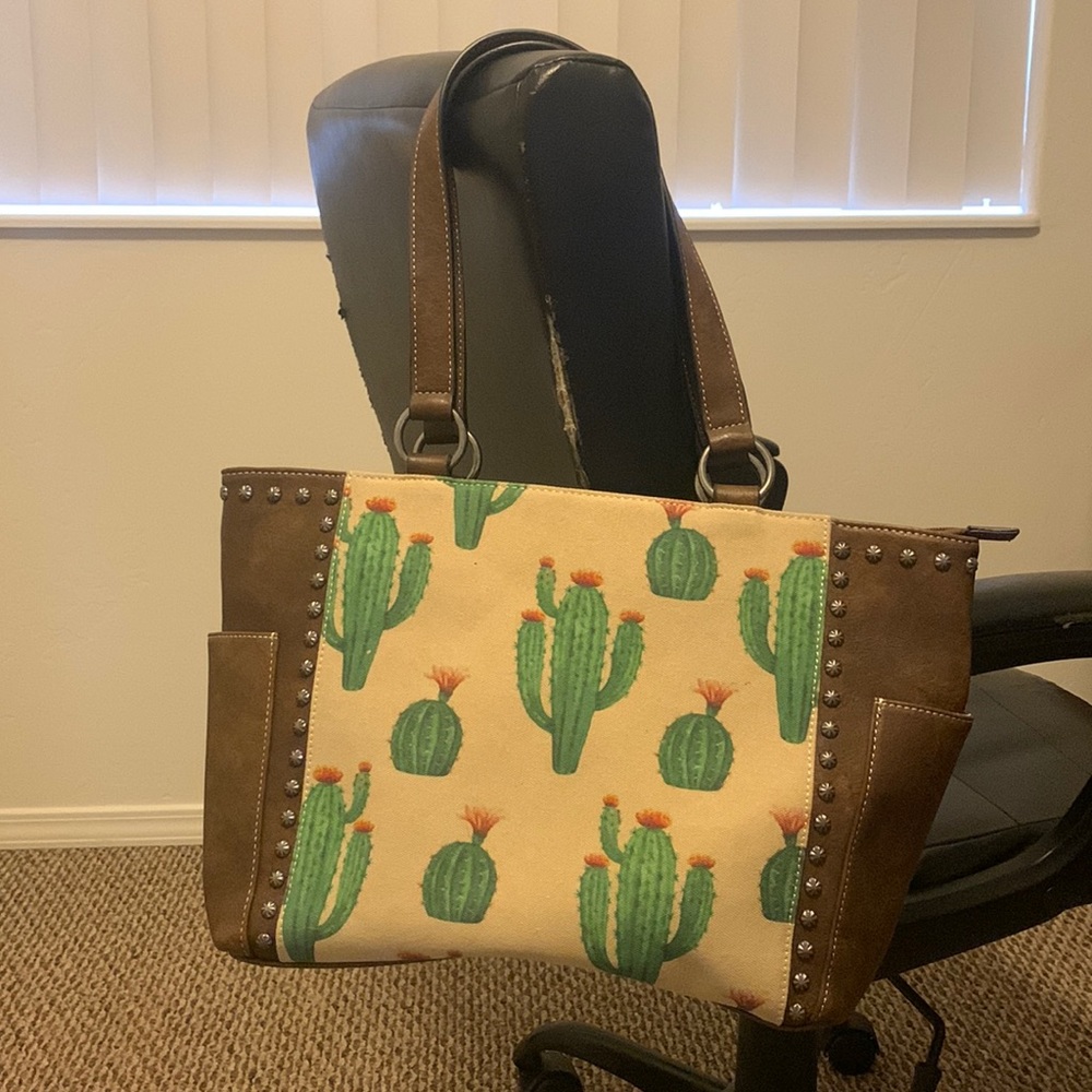 NWOT Blazin Roxx Conceal Carry Purse Cactus Leather